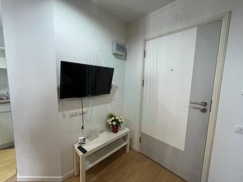 For Rent Condo LUMPINI PLACE SRINAKARIN - HUAMAK STATION Building , Floor 24,1 bed room, Room size 26 sqm