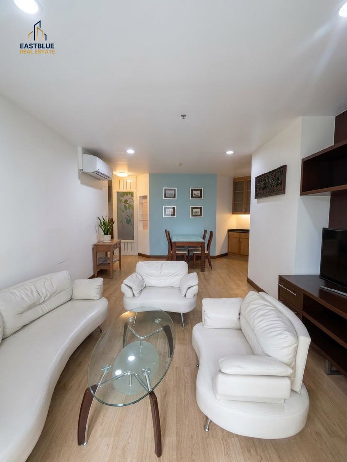 รูป 🏢 Luxurious 2-Bed Condo at Silom Grand Terrace! 🛌
EB-46927 | 90 sqm | 43,000 THB/month
✨ Steps to BTS/MRT Sala Daeng & Silom | Unbeatable Facilities - รูปที่ 2/9