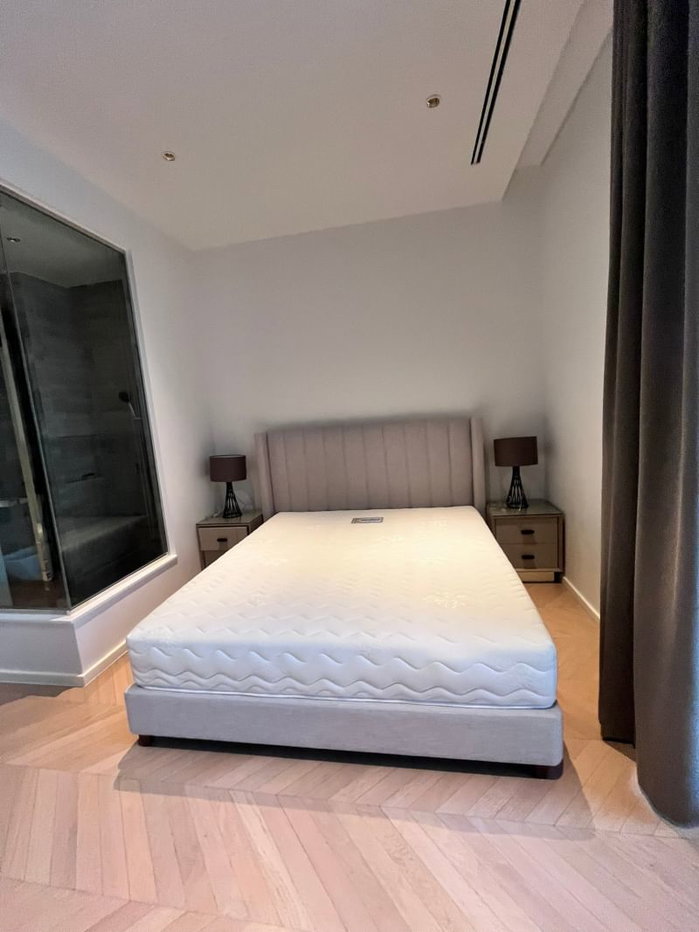 picture Four Seasons Private Residences: Luxury Riverside Condo for Rent ðâĻ - 5/8