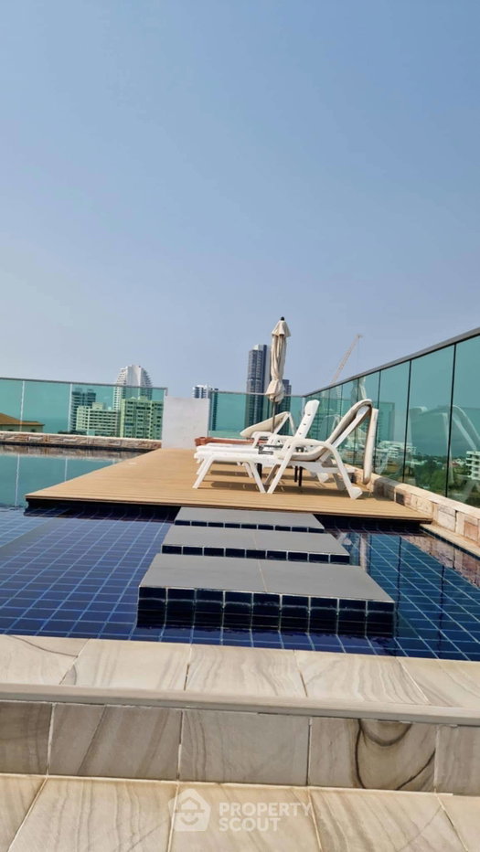 picture 1-BR Condo For Sale At VN Residence 3, Phratamnak (ID 3420250) - 2/15