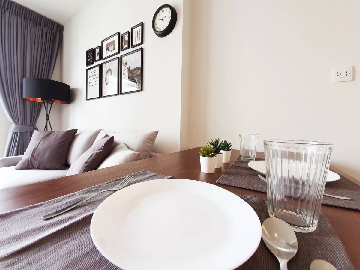 picture @Condorental condo for rent Life One Wireless - 3/6