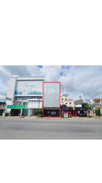 Commercial building with House for sales