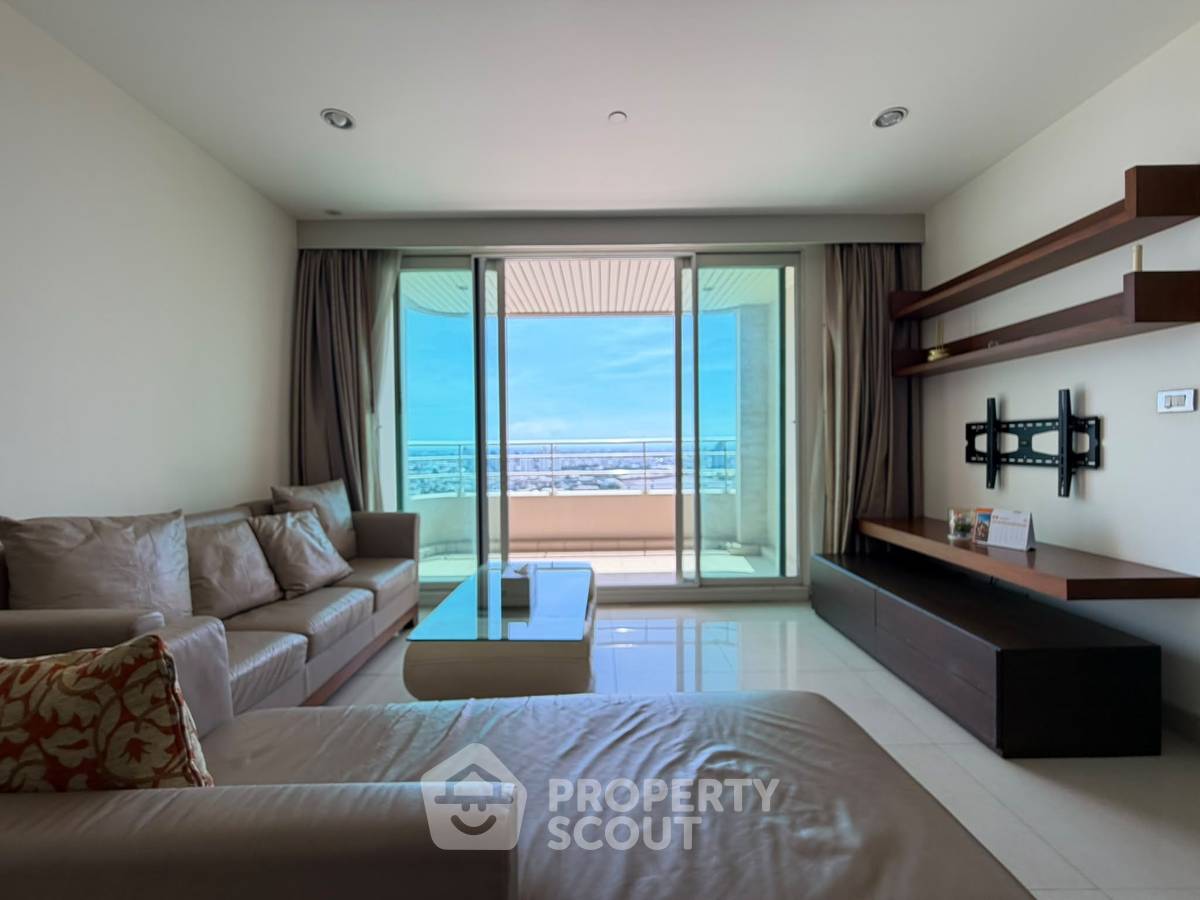 picture 2-BR Condo at Watermark Chaophraya near BTS Krung Thon Buri (ID 3421684) - 1/19