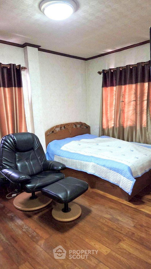 picture 4-BR 200 Sqm House At Narisa Thonburirom Village (ID 3421872) - 6/16