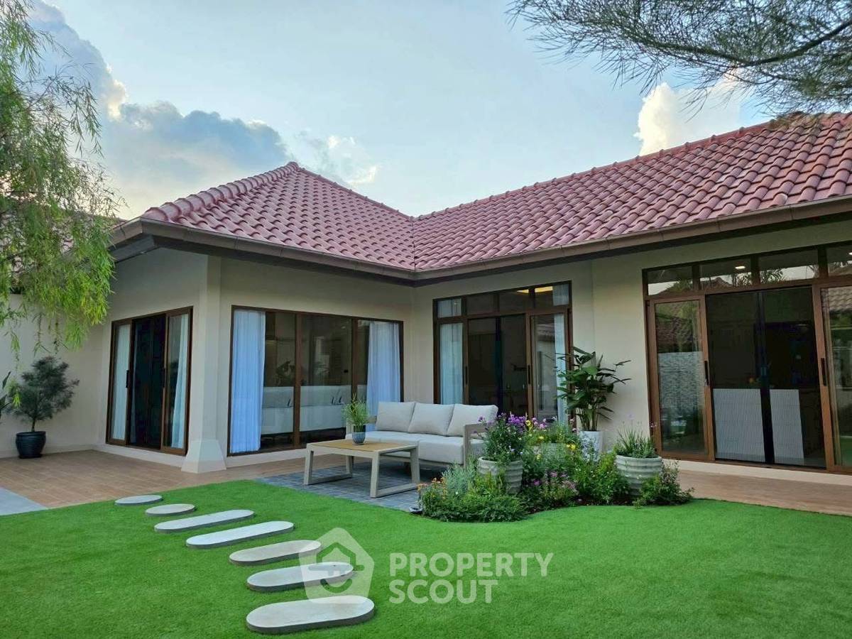 picture 4-BR 220 Sqm Villa At Baan Balina 3, Huai Yai (ID 3420460) - 6/27