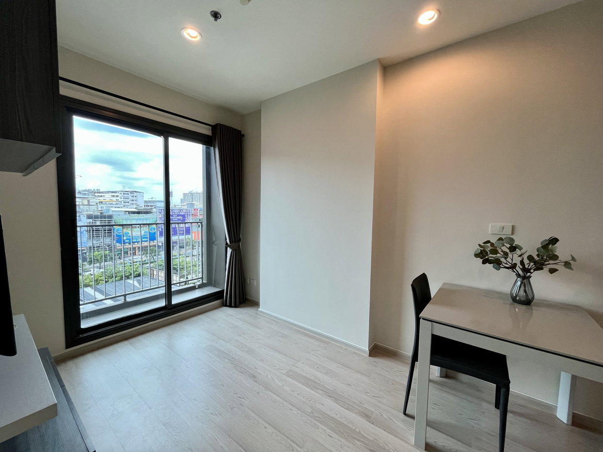 picture For Sale Centric Ratchada-Huai Khwang 1-Bed 29 sqm near MRT Huai Khwang ðĨ - 5/9