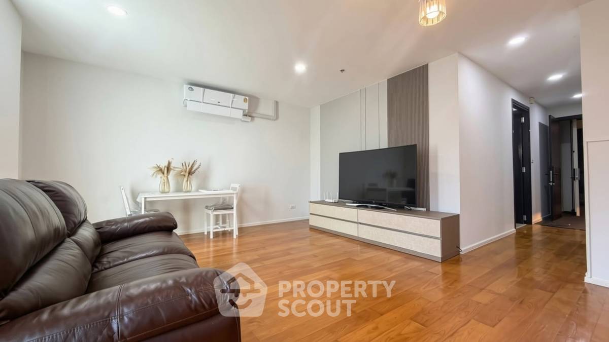 picture 2-BR Condo at Villa Sikhara Condominium close to Phrom Phong (ID 3421613) - 1/11