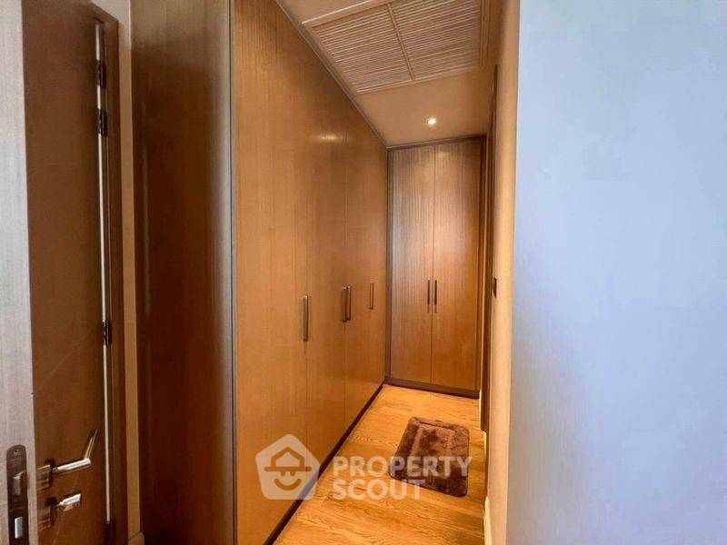 รูป คอนโด 1-ห้องนอน ที่ แมกโนเลียส์ วอเตอร์ฟรอนท์ เรสซิเดนซ์ ใกล้ BTS สะพานตากสิน (ID 3405358) - รูปที่ 3/4