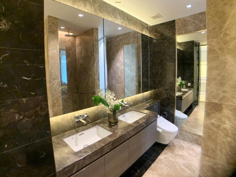picture 28 Chidlom Luxury Condo for Sale Near BTS Chidlom! - 9/9