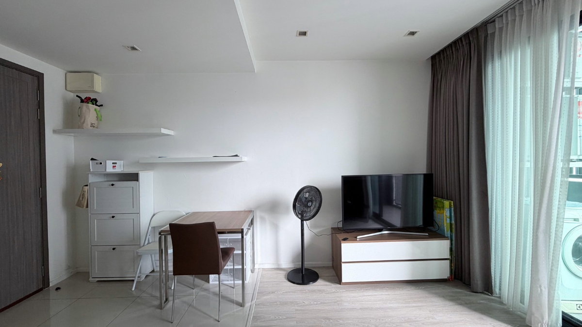 Hot Price for Rent  Quinn Ratchada 17 (ควินน์ รัชดา 17) ราคาถูกที่สุด ห้องสวย🔥