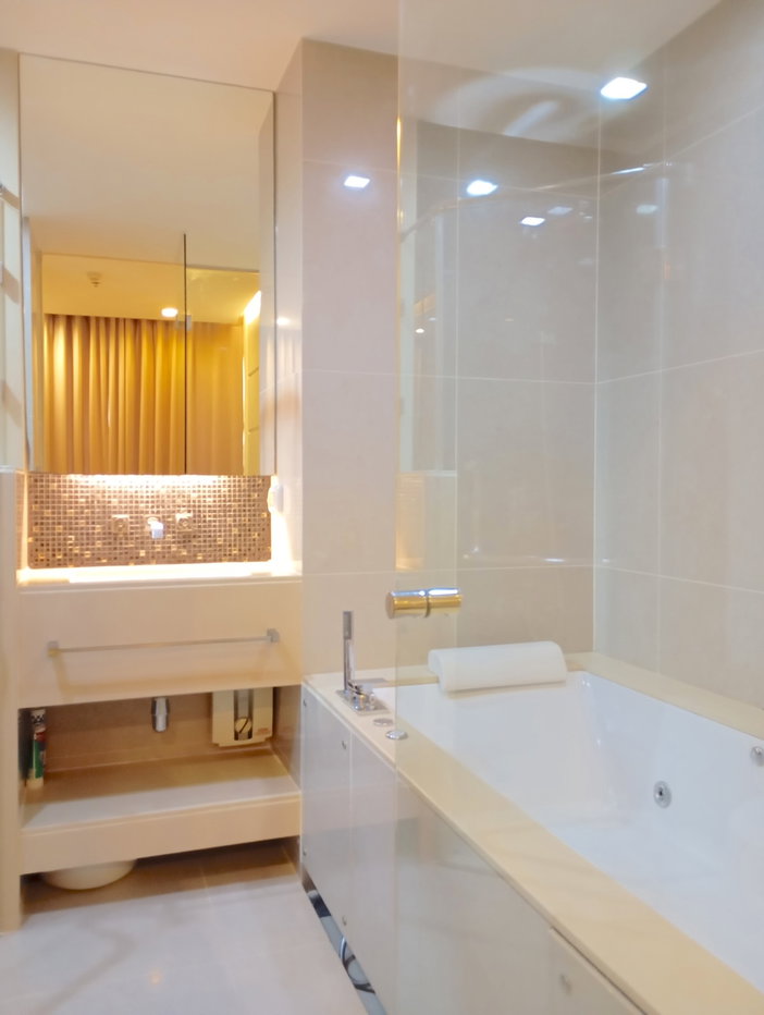 picture For Rent: The Address Asoke, 36 sqm near MRT Phetchaburi at THB 19,000/month 🔑 - 8/10