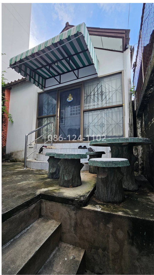 picture Commercial building with House for sales - 55/56