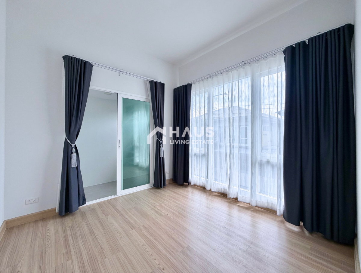 picture Q District Westgate / 4 Bedrooms #HBBT005 - 8/18