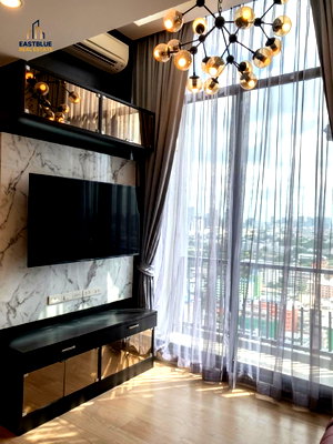 Condos for sale : For Sale: The Capital Ratchaprarop-Vibha 3-Bed 91 sqm on 🏙️