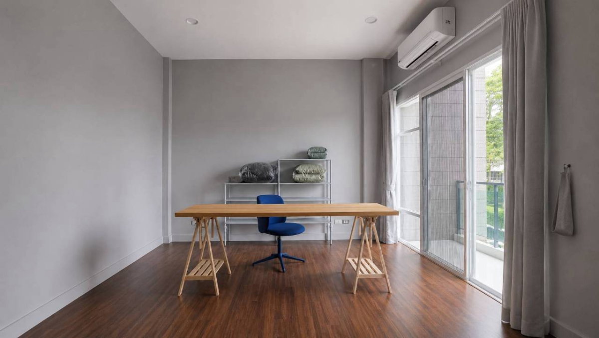 รูป บ้านตกแต่ง เฟอร์นิเจอร์ใหม่ ทั้งหลัง 3 ห้องนอน 4 ห้องน้ำ 3 ชั้น ใกล้ห้าง ซีคอน ศรีนครินทร์  - รูปที่ 7/13
