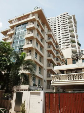 For Sale Serene Place 2-Bed 80 sqm near BTS Phrom Phong only 9,800,000 THB 🔑