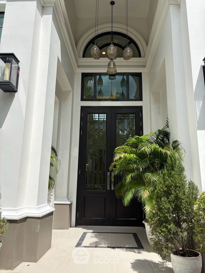 picture 5-BR House at Baan Sansiri Pattanakarn in Suan Luang (ID 3391891) - 37/47