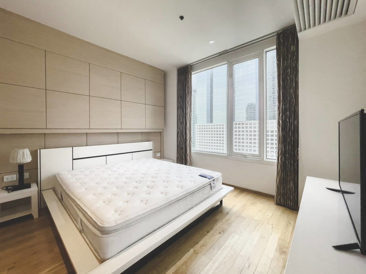 รูป 🌆 The Empire Place Condo: A Luxurious Oasis in the Heart of Bangkok 💫 - รูปที่ 6/7