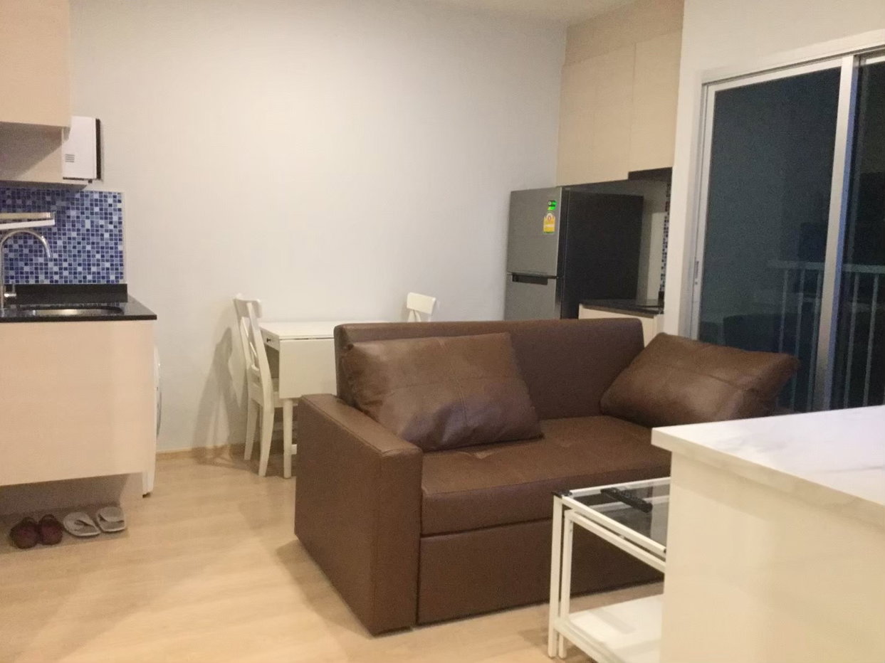 picture 🏙️ Spacious 2-Bed Condo at Noble Revolve Ratchada
Steps from Thai Cultural Center, Only 28k/Month! 🔑 - 3/9