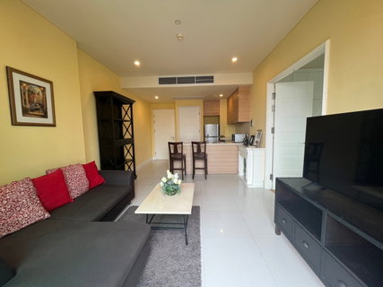 Aguston Sukhumvit 22 – Spacious 51 sqm Condo for Sale Near BTS Phrom Phong ✨