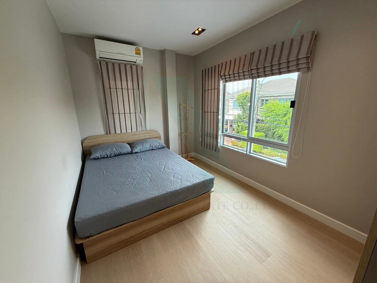 รูป 📌 ให้เช่าบ้านเดี่ยว โครงการ ไลฟ์ บางกอก บูเลอวาร์ด วงแหวน - อ่อนนุช 2 2 ชั้น 3 ห้องนอน 3 ห้องน้ำ - รูปที่ 6/8