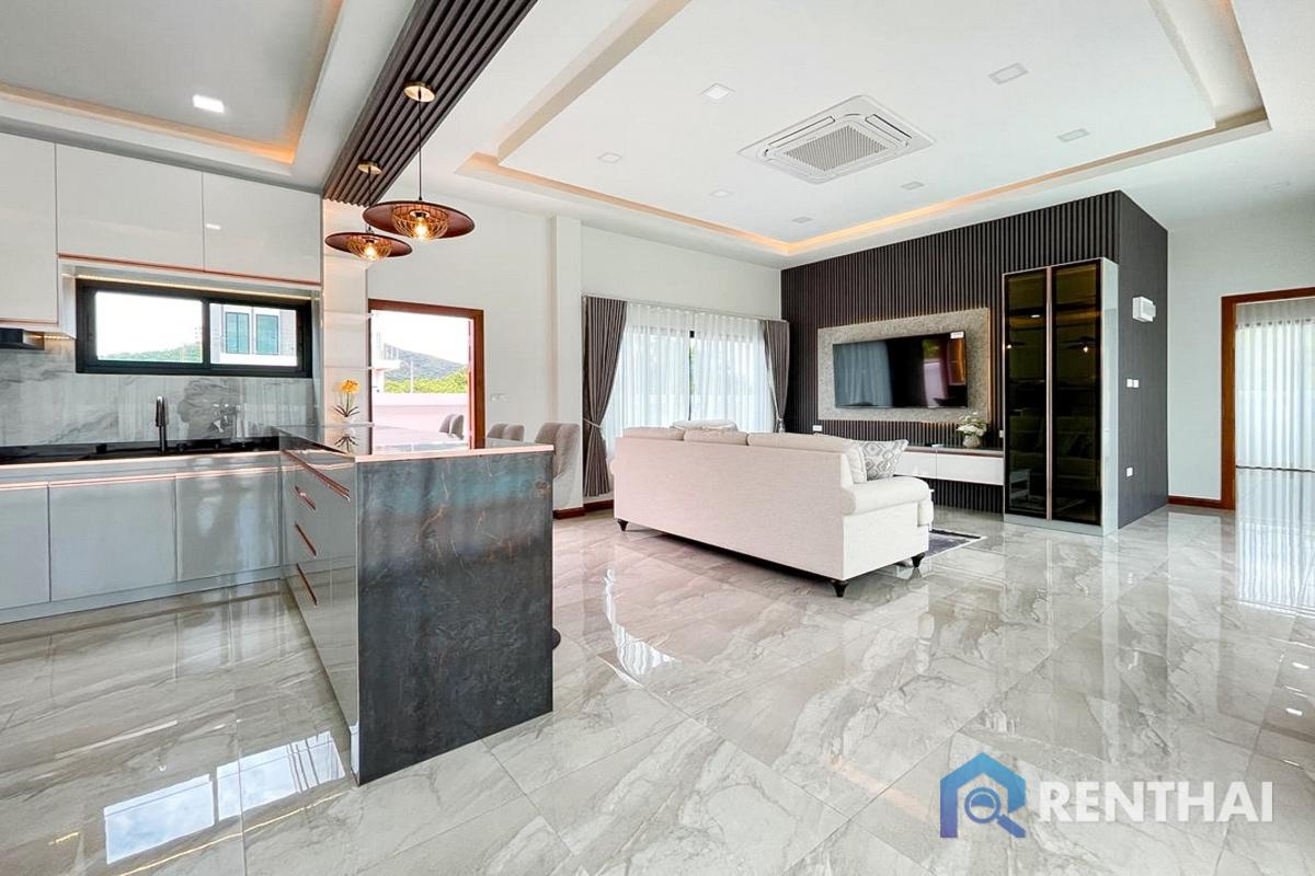 รูป บ้านใหม่สไตล์พูลวิลล่า ใกล้เขาและทะเลบางเสร่ - รูปที่ 3/20