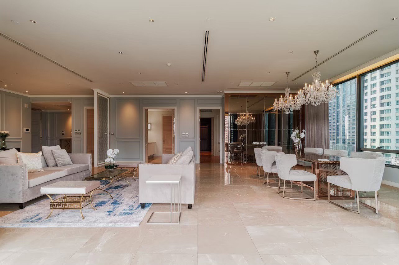 picture Luxury 229 sqm Residence for Sale at Sindhorn Residence, Langsuan ð - 2/9