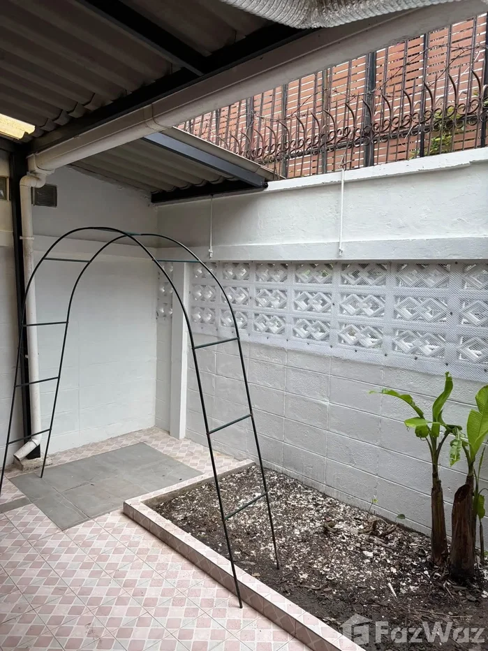 picture 4 Bedroom Townhouse for rent in Bang Chak, Bangkok  6874876 - 2/17