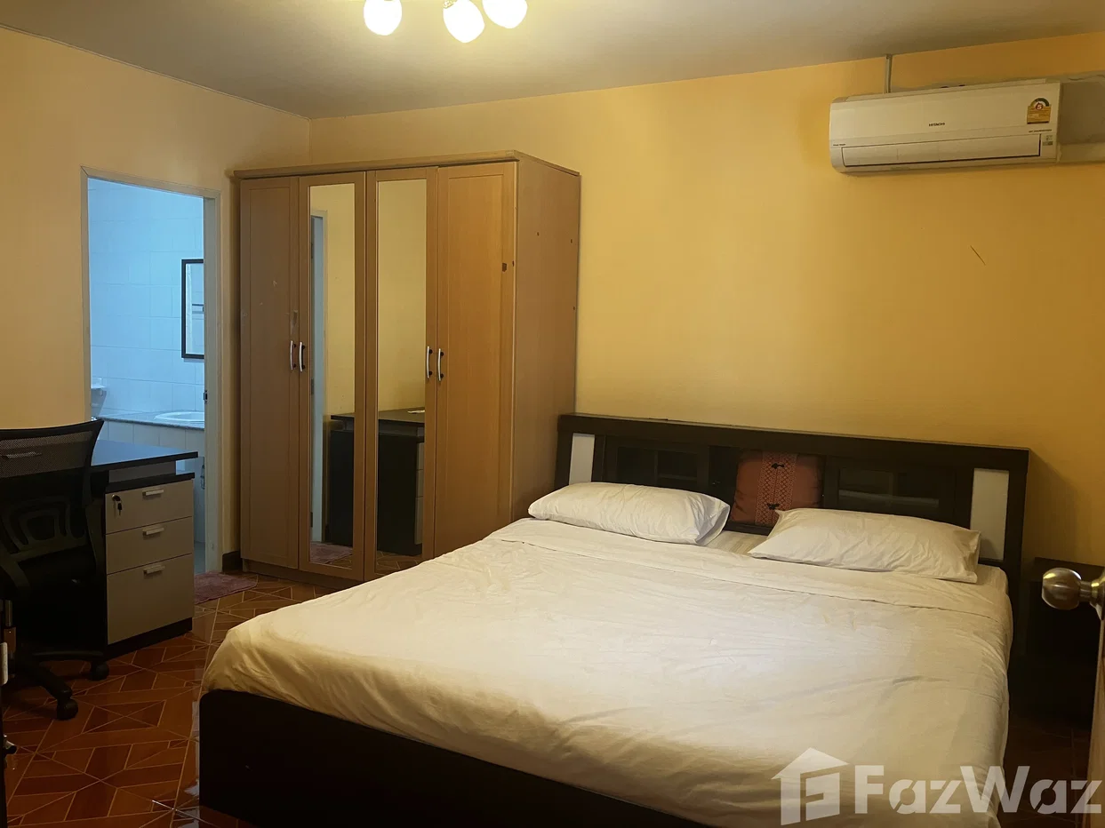 picture 4 Bedroom Townhouse for rent at Baan Suksamran 6840361 - 5/35