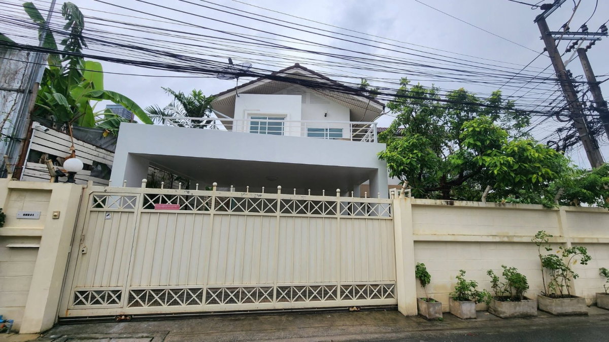 รูป 📍ให้เช่า✨House area Sukhumvit 49✨2 ห้องนอน 4 ห้องน้ำ ขนาด 300 ตร.ม Tel.0982645161 - รูปที่ 5/10