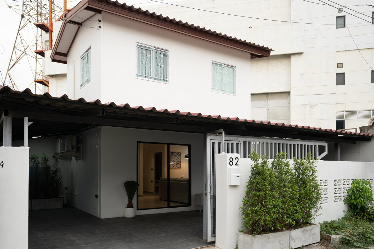 รูป 🏡✨ ให้เช่าบ้านเดี่ยว 2 ชั้น ห้วยขวาง ประชาราษฎร์บำเพ็ญ 17 | บ้านหลังสุดท้ายของซอย เงียบสงบ เป็นส่วนตัว ใกล้ MRT ห้วยขวาง - รูปที่ 1/11