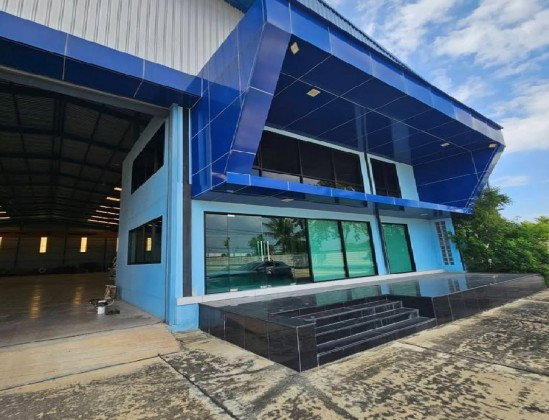 รูป ให้เช่าโกดังพร้อมสำนักงาน / พื้นที่ดิน 6 ไร่ / ทำเล ติดถนนหมายเลข 9 ลาดหลุมแก้ว / ติดถนนวงแหวนกาญจนาภิเษก หมายเลข 9 / รถเทรลเลอร์ 40 ฟุตเข้า-ออกสะดวก - รูปที่ 3/10