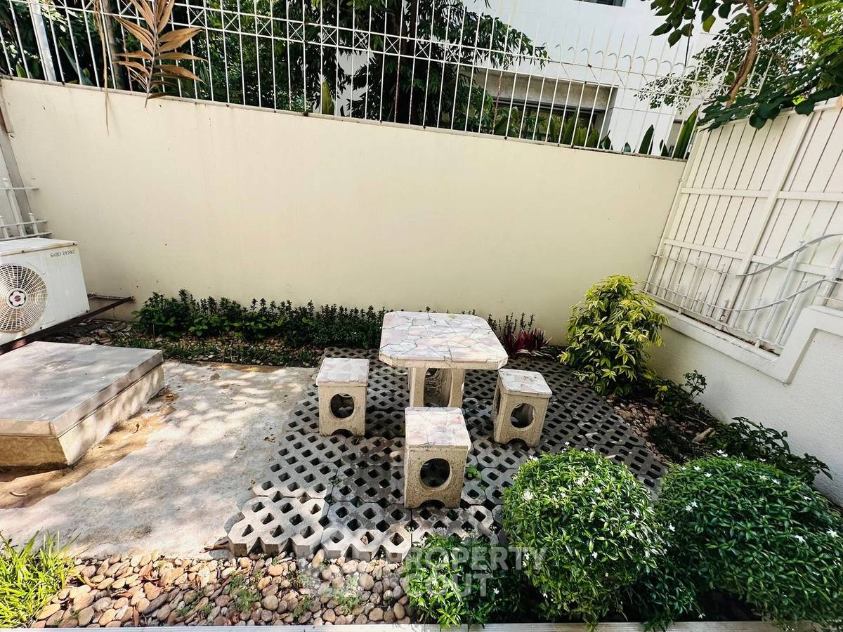 picture Pet-Friendly 4-BR Townhouse, Moo Baan Chicha Castle, MRT Phetchaburi (ID 3423910) - 6/13