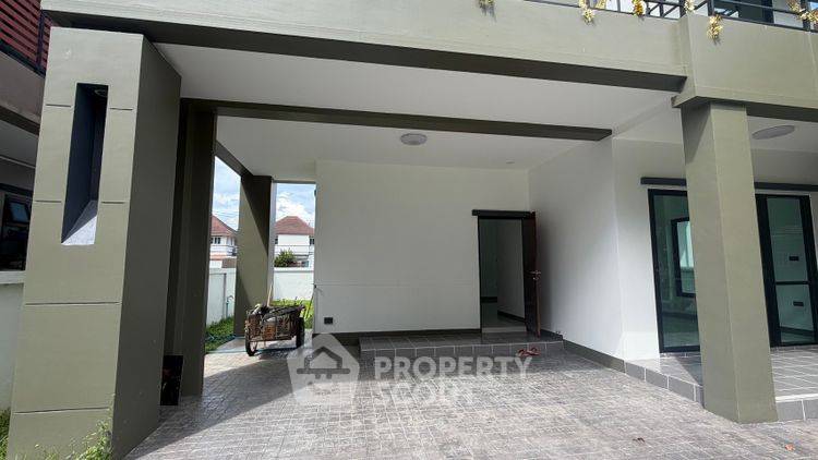 picture 4-Bedroom House At D Habitat Sankamphaeng, Chiang Mai (ID 3425609) - 1/5