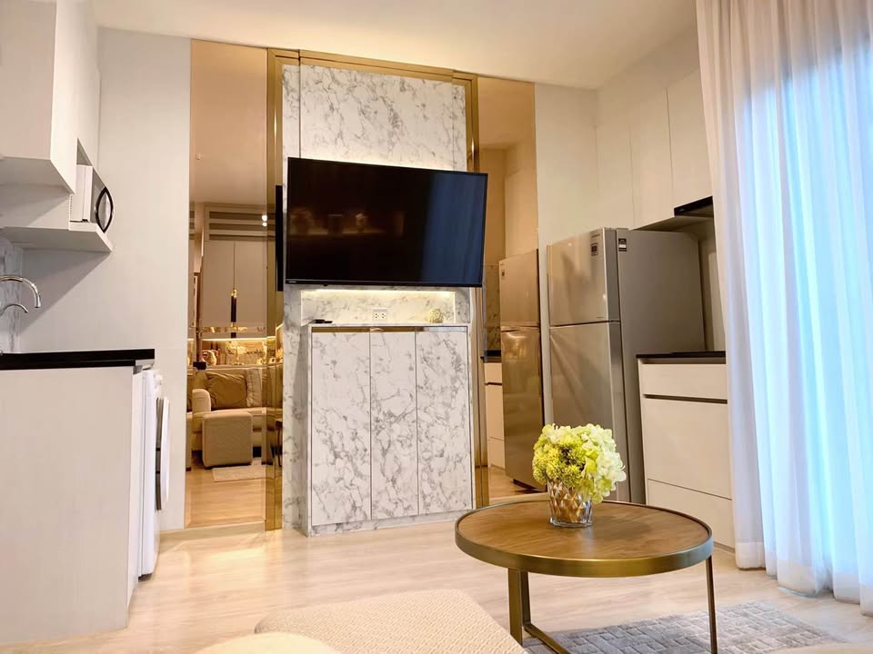รูป 🔥 ใกล้ MRT ไทยวัฒนธรรม! คอนโดสวยพร้อมอยู่ Noble Revolve รัชดา

🏡 2 ห้องนอน วิวดี เริ่ม 30,000/เดือน เท่านั้น! - รูปที่ 2/9