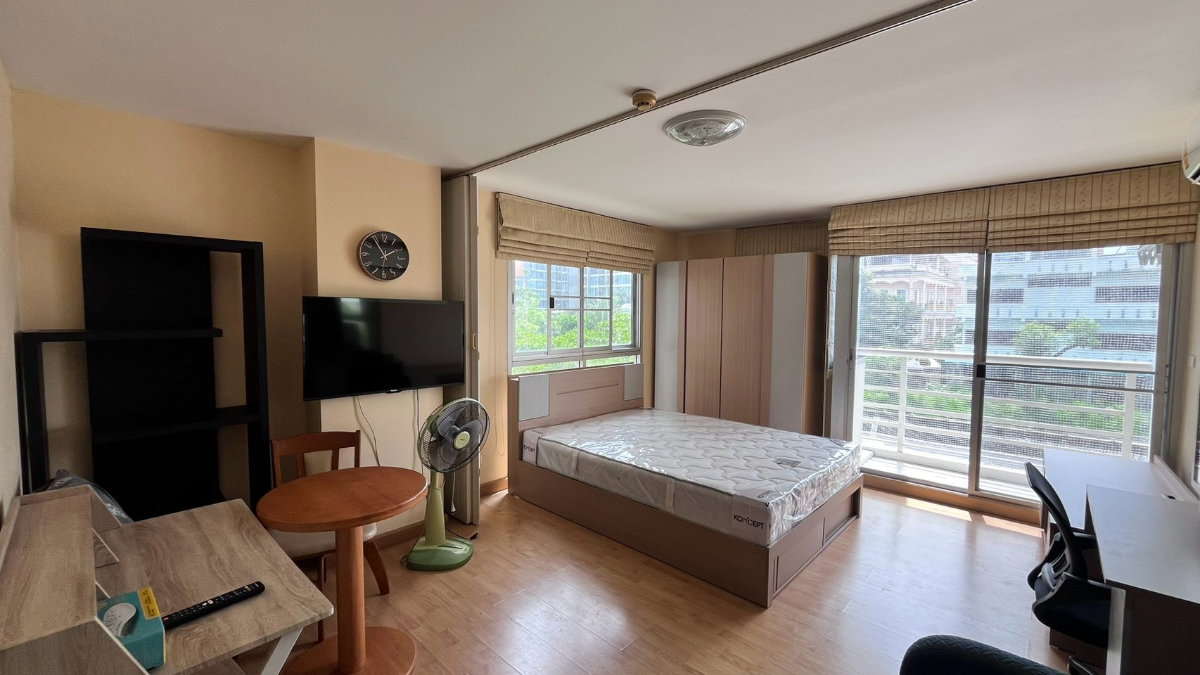 picture Condo for Rent Near BTS Onnnut 500 M. - 2/9