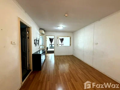 Condos for sale : Lumpini Place Narathiwas-Ratchanakarin 6874093