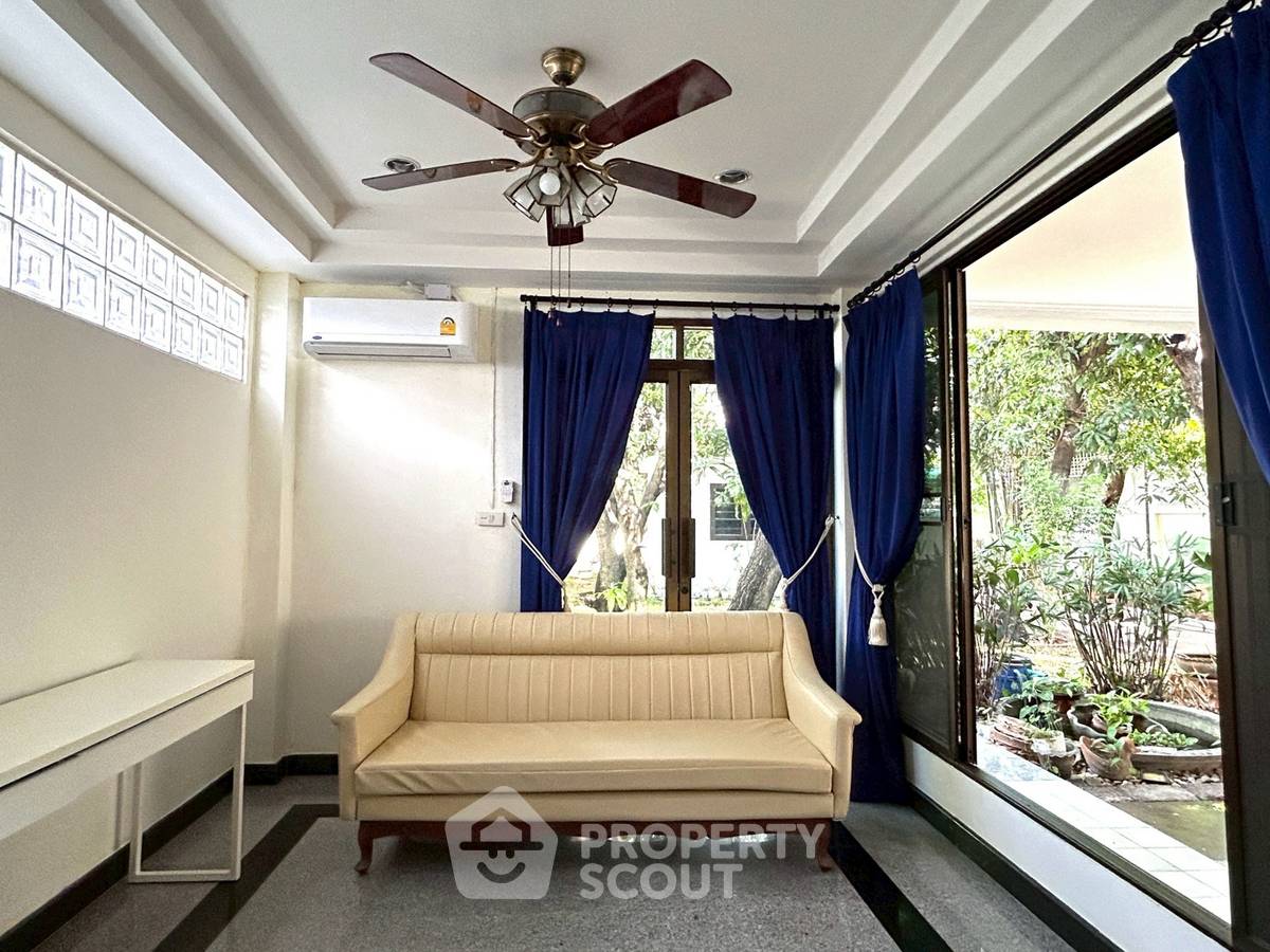 picture Pet-Friendly 3-BR House In Bang Chak, 10m To BTS Bang Chak (ID 3425619) - 8/17