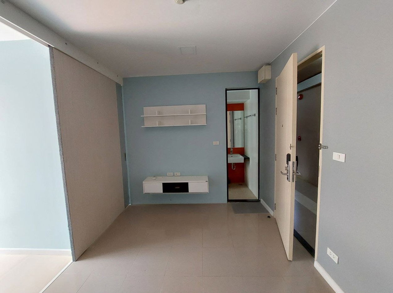 picture CONDO 27.93 Sq.m. Bang Na Bangkok for 1.9M - 12/17