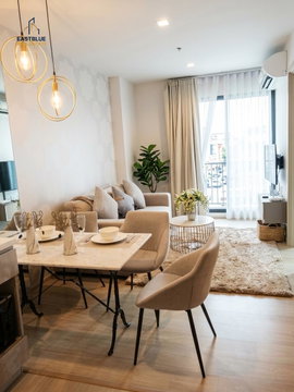 🔥 Luxury 2 Bed Life One Wireless only 35,000 THB/month near BTS Phloen Chit!

🌟 Prime location in the city center, beautiful view, fully equipped, ready to move in.