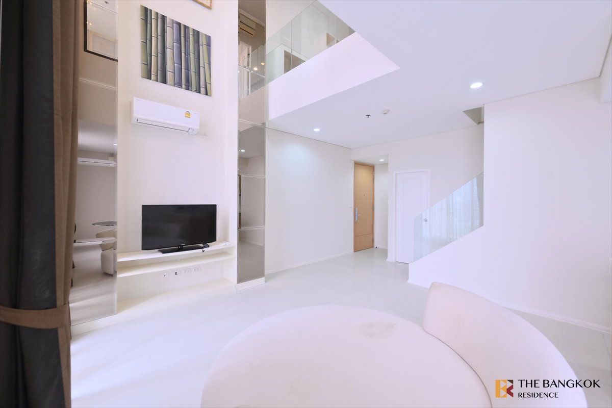 รูป 💖💖 เช่าคอนโด ✨ Villa Asoke Duplex 1นอน 81ตร.ม. 42k 💎 ห้องสวย ราคาดี ใกล้ MRT เพชรบุรี  - รูปที่ 1/10
