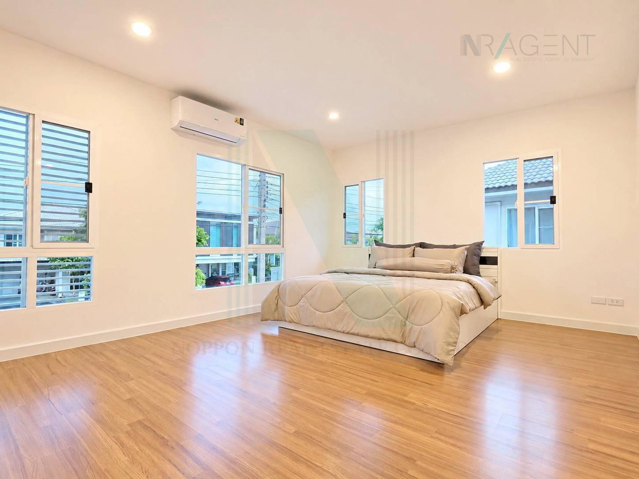 รูป 📌 ขายบ้านเดี่ยว โครงการ มัณฑนา เลค วัชรพล 2 ชั้น 4 ห้องนอน 3 ห้องน้ำ - รูปที่ 8/8