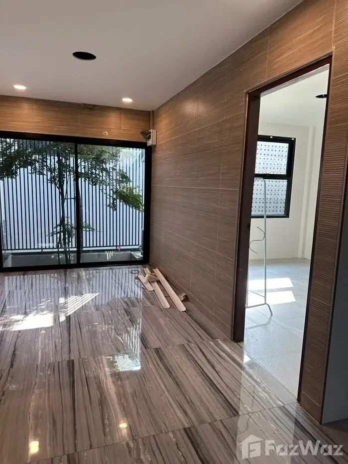 picture 3 Bedroom House for sale in Sam Sen Nok, Bangkok  6874914 - 7/8
