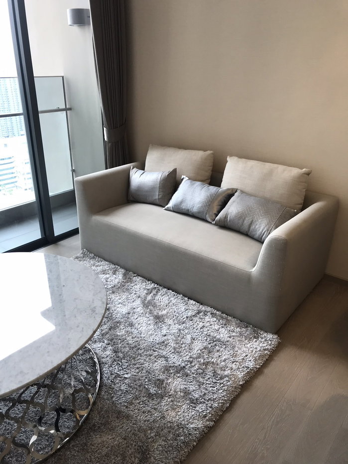 picture Luxury Condo for Rent at The Esse Asoke 🏢 Prime Location near BTS Asoke! - 3/10