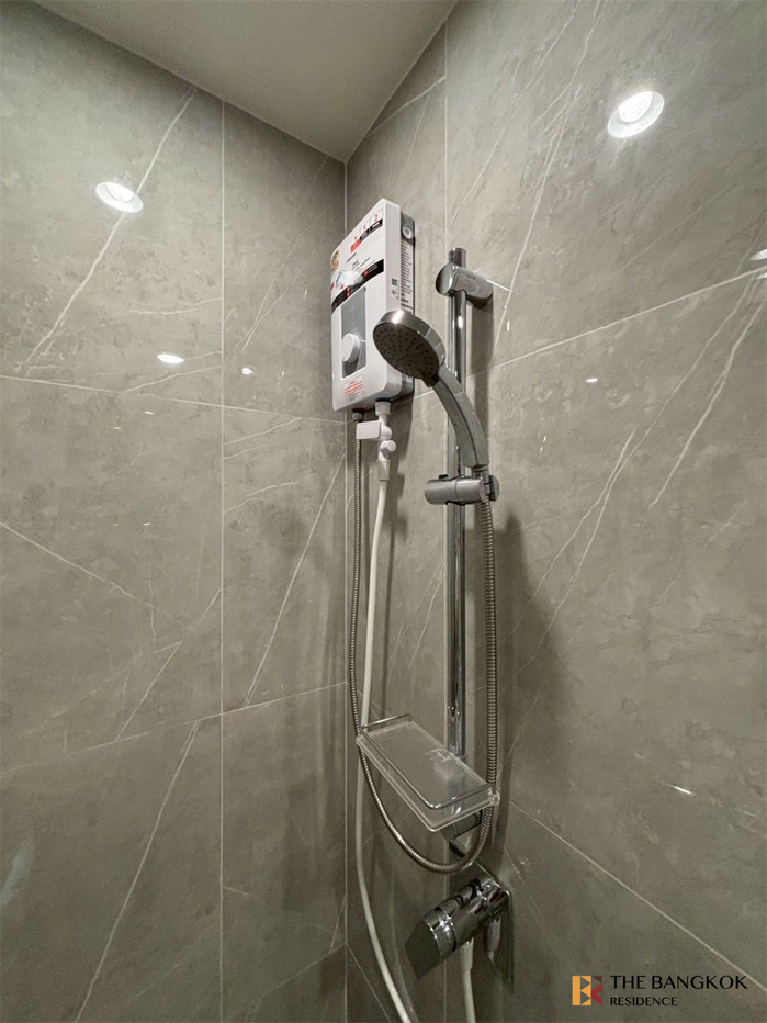 picture Nue District R9 Room available, great price near MRT Rama 9 Station - 6/10