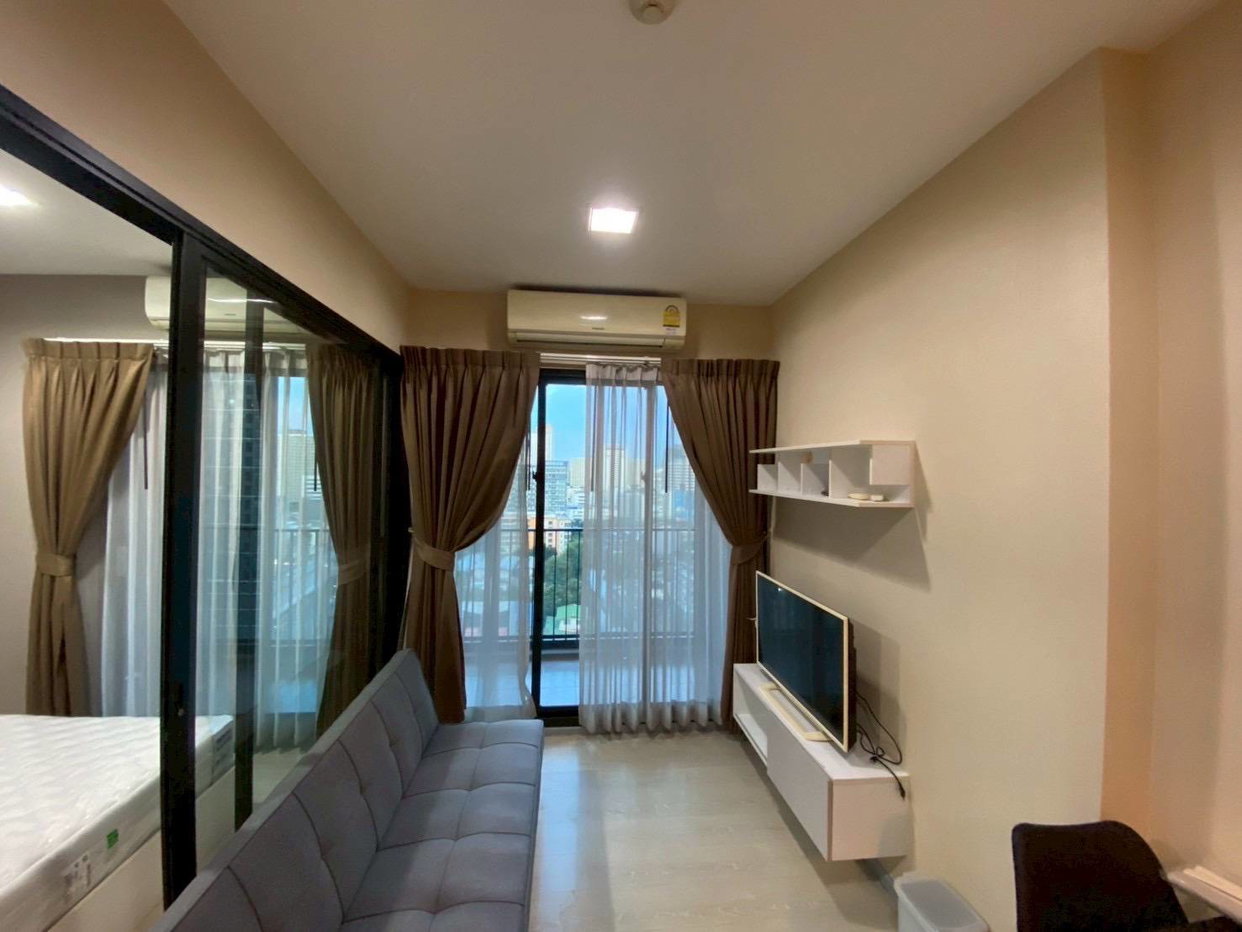 picture For Sale: Condolette Midst Rama 9, 1-Bed near MRT Rama 9 ð - 1/8
