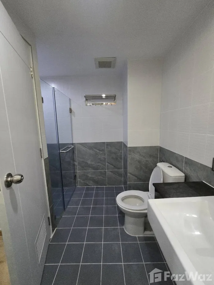 picture 2 Bedroom Condo for sale at I-Zen Ekamai-Ramindra  6858502 - 6/7