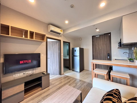 🎀✨ Ideo Mobi Asoke for rent!🎀✨ High floor l Fully furnished l Near MRT Phetchaburi