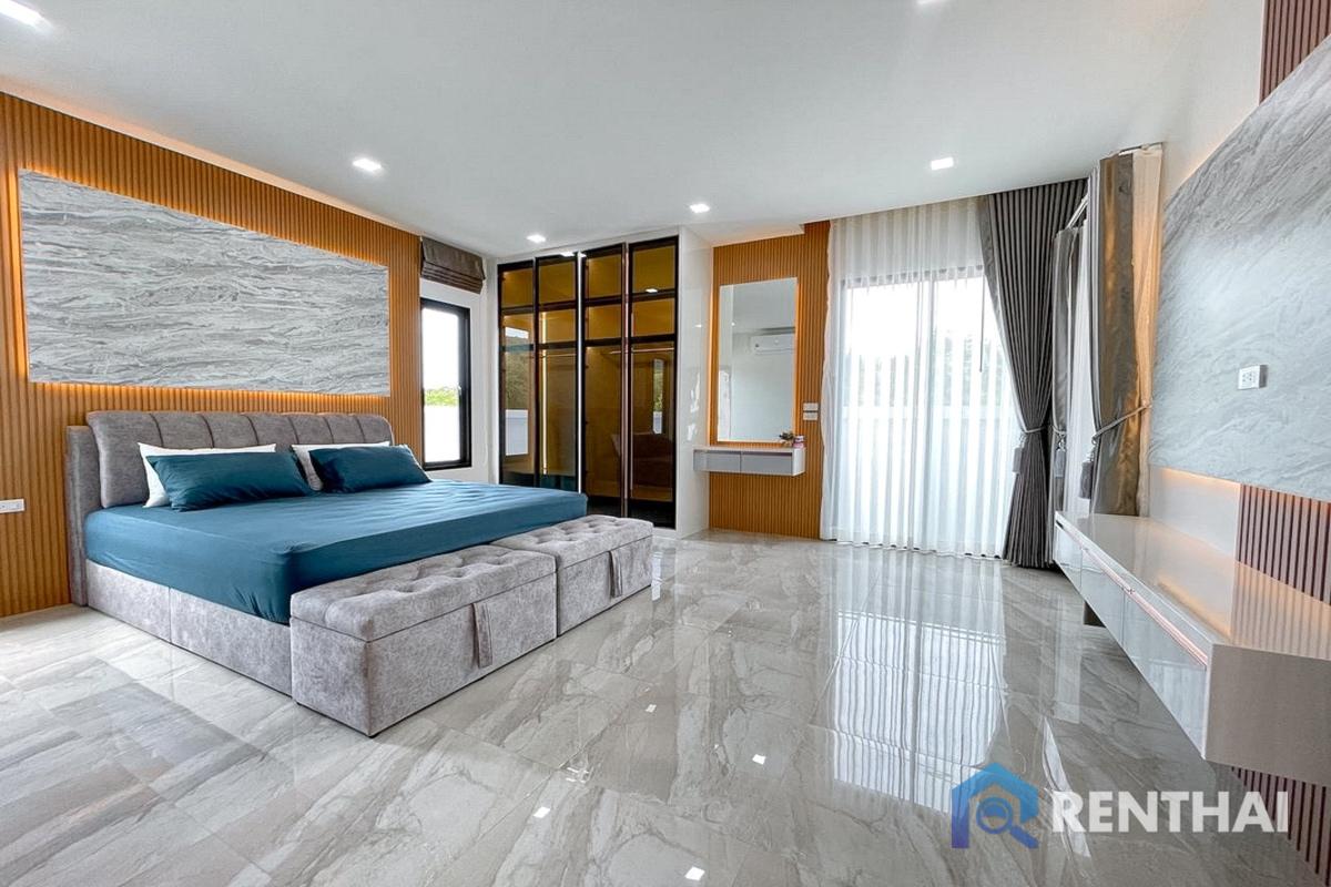 รูป บ้านใหม่สไตล์พูลวิลล่า ใกล้เขาและทะเลบางเสร่ - รูปที่ 18/20