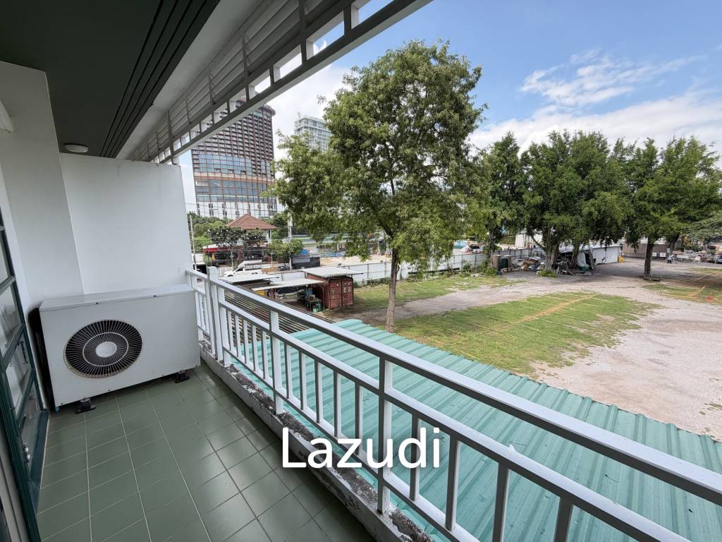 picture City location / 4 bedrooms + 4 bathrooms / huge pool - 18/44
